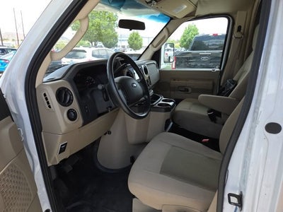 2017 Ford E-Series Cutaway Base