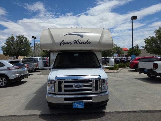 2017 Ford E-Series Cutaway Base