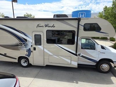 2017 Ford E-Series Cutaway Base
