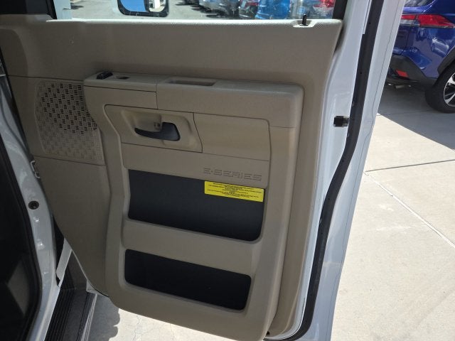 2013 Ford Econoline Commercial Cutaway Base