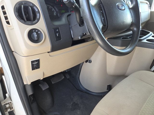 2013 Ford Econoline Commercial Cutaway Base