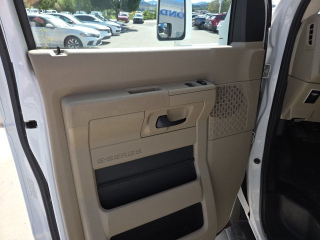 2013 Ford Econoline Commercial Cutaway Base