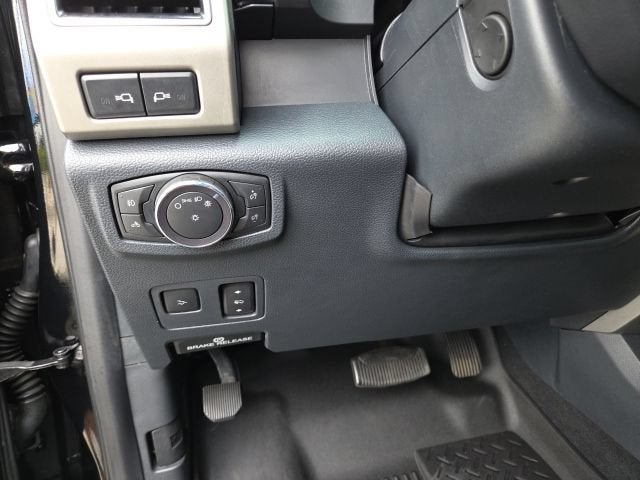 2022 Ford Super Duty F-350 SRW LARIAT