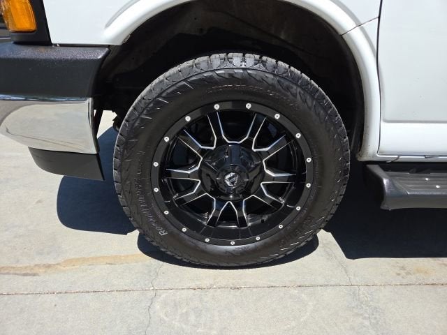 2019 Chevrolet Express Passenger LT