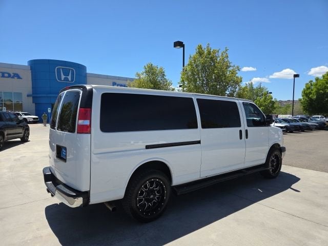 2019 Chevrolet Express Passenger LT