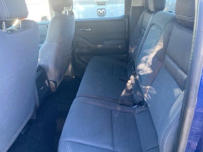 2023 Nissan Frontier SV