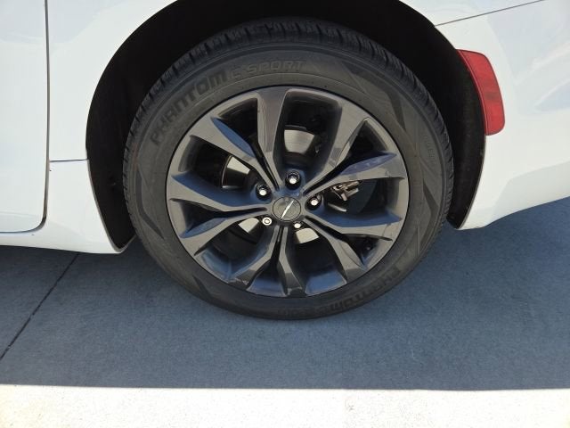 2020 Chrysler Pacifica Limited 35th Anniversary