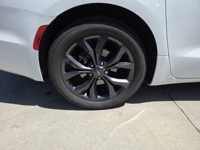 2020 Chrysler Pacifica Limited 35th Anniversary