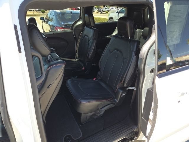 2020 Chrysler Pacifica Limited 35th Anniversary