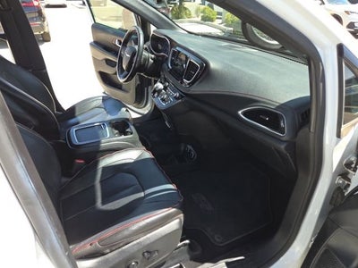 2020 Chrysler Pacifica Limited 35th Anniversary