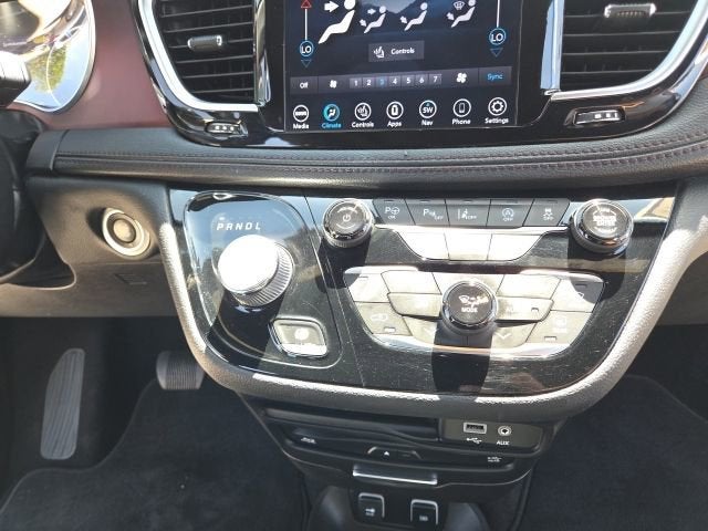 2020 Chrysler Pacifica Limited 35th Anniversary