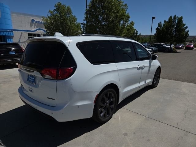 2020 Chrysler Pacifica Limited 35th Anniversary