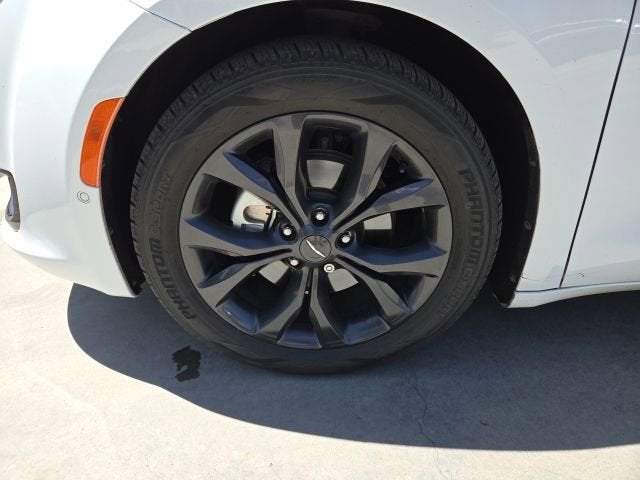 2020 Chrysler Pacifica Limited 35th Anniversary