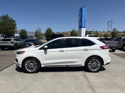 2020 Ford Edge Titanium