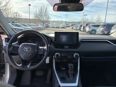2019 Toyota RAV4 LE