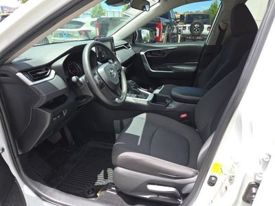2022 Toyota RAV4 LE