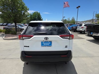 2022 Toyota RAV4 LE