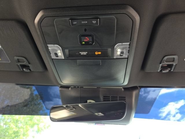 2025 Toyota Tacoma 4WD SR5