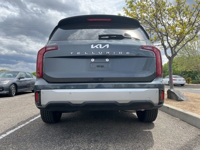 2023 Kia Telluride LX