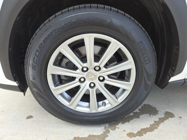 2016 Lexus NX 200t 200t