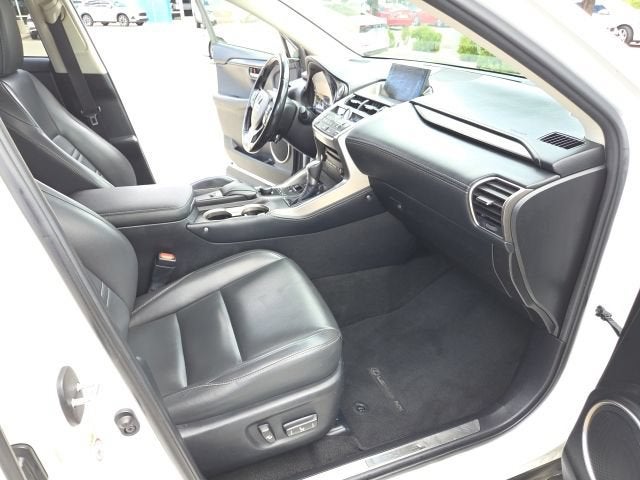 2016 Lexus NX 200t 200t