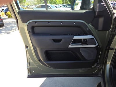 2021 Land Rover Defender SE