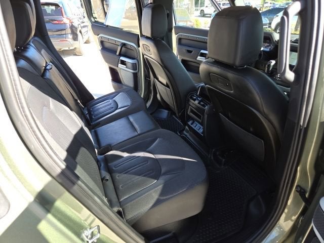 2021 Land Rover Defender SE