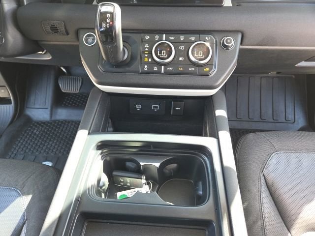 2021 Land Rover Defender SE