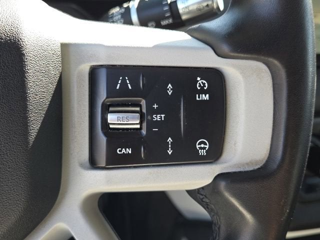 2021 Land Rover Defender SE