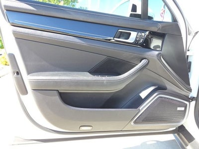 2020 Porsche Panamera 4 E-Hybrid