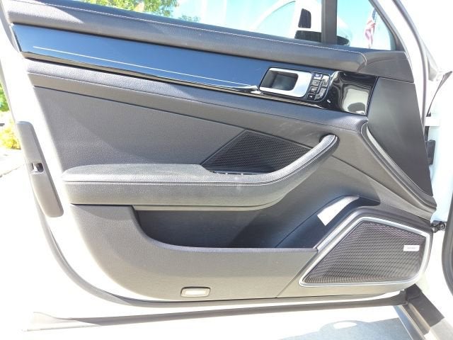 2020 Porsche Panamera 4 E-Hybrid